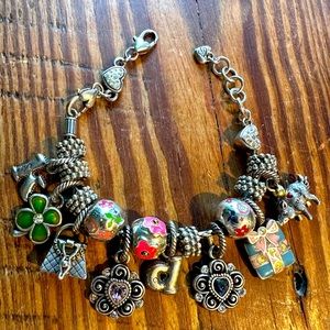 Brighton charm bracket